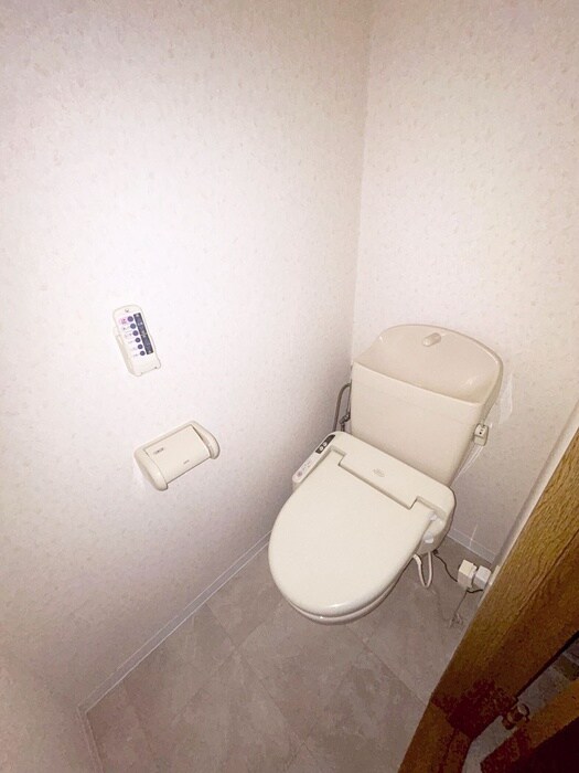 物件内観写真16　(トイレ)