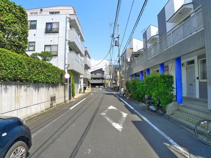 物件外観写真3　(周辺環境)