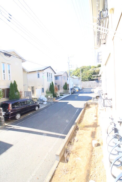 物件内観写真16　(室内からの展望)