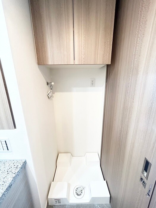 物件内観写真12　(洗濯機置場)