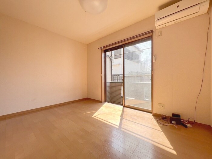 物件内観写真9　(居室)