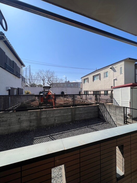 物件内観写真17　(室内からの展望)