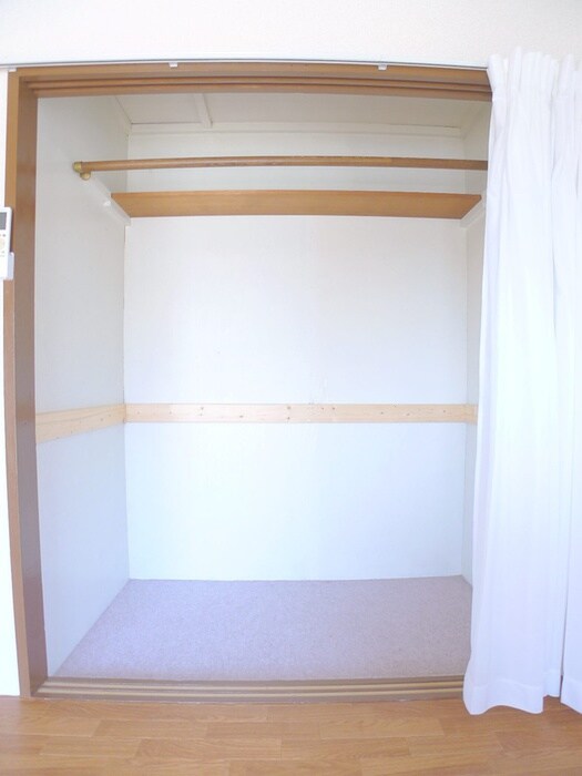 物件内観写真11　(収納)