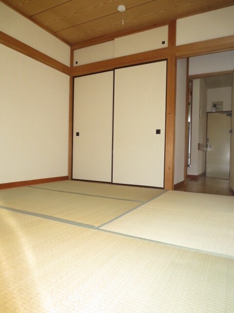 物件内観写真9　(居室)