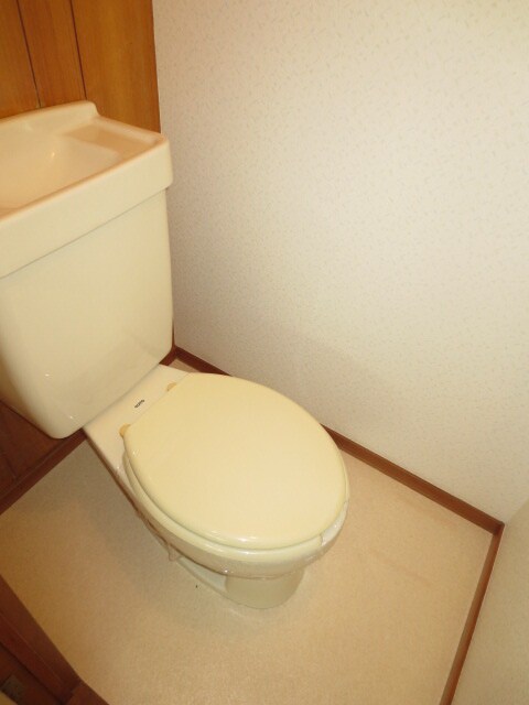 物件内観写真12　(トイレ)