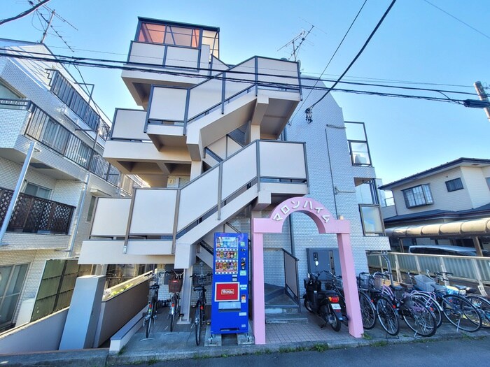 物件外観写真1　(エントランス部分)