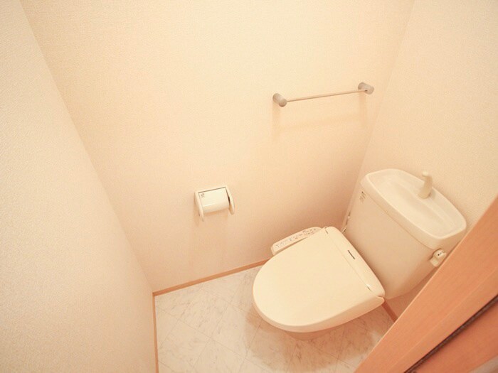 物件内観写真13　(トイレ)