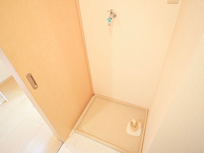 物件内観写真20　(洗濯機置場)