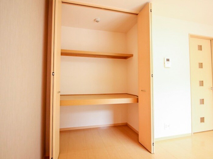 物件内観写真21　(収納)