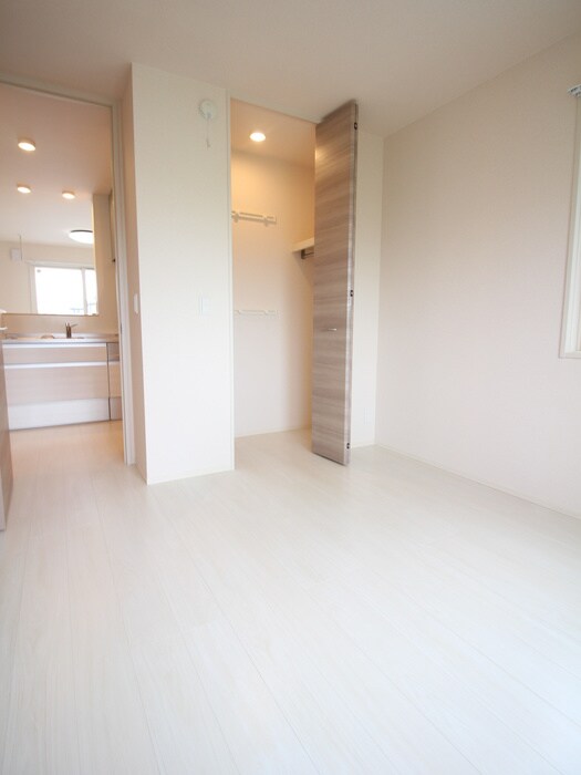 物件内観写真12　(居室)