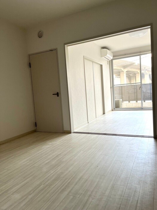 物件内観写真5　(居室)