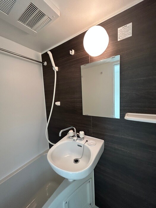 物件内観写真12　(洗面)