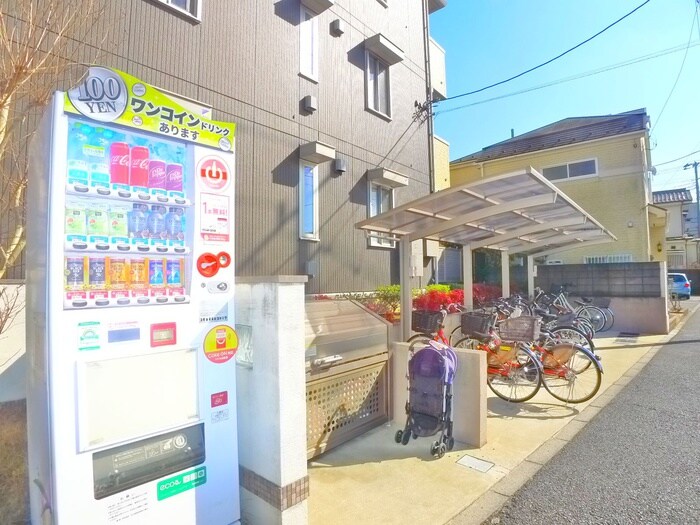 物件外観写真5　(駐輪場)