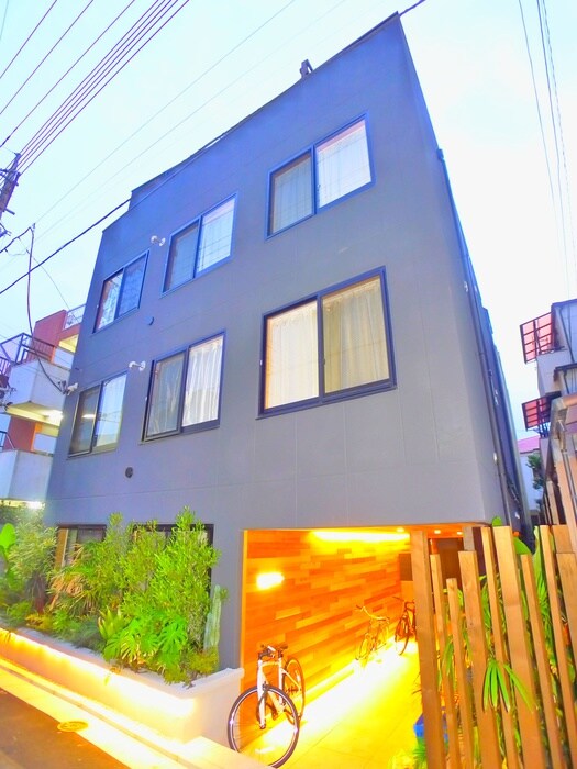 物件外観写真1　(外観写真)