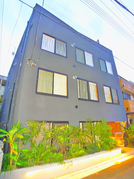 物件外観写真2　(外観写真)