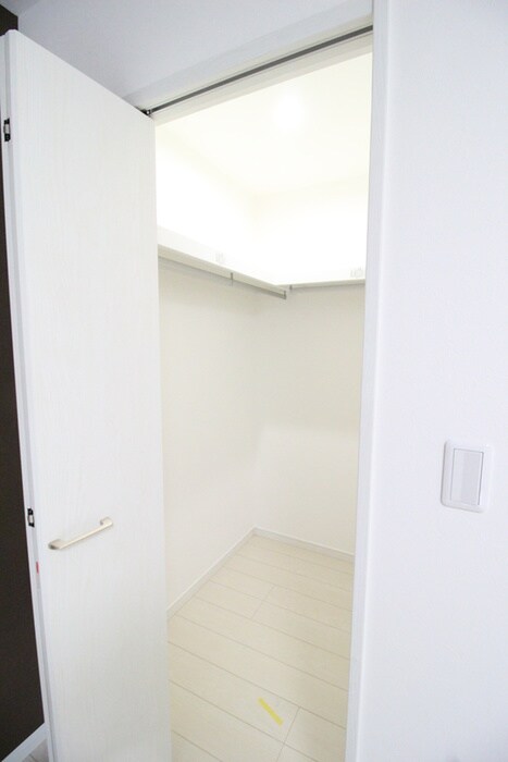 物件内観写真10　(収納)