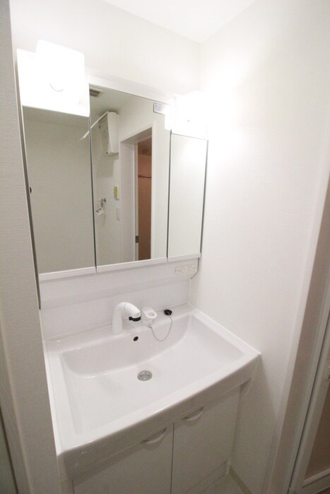 物件内観写真11　(洗面)