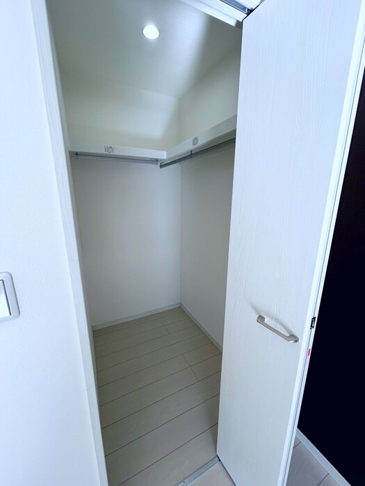 物件内観写真11　(収納)