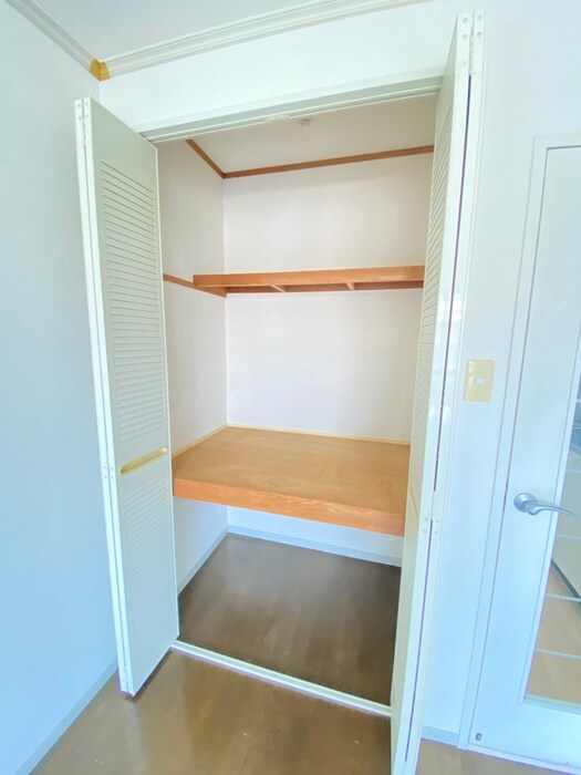 物件内観写真13　(収納)