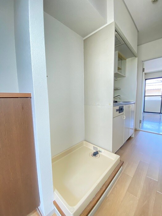 物件内観写真20　(洗濯機置場)