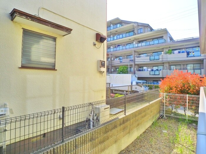 物件内観写真19　(室内からの展望)