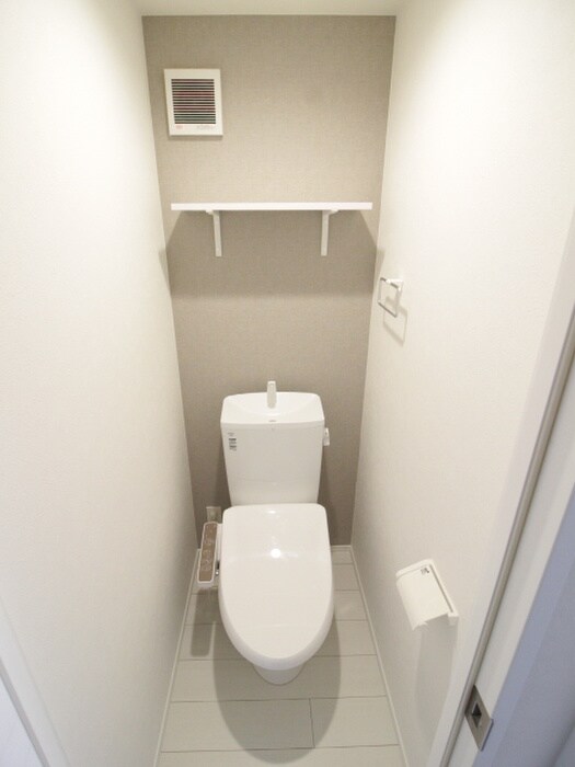 物件内観写真15　(トイレ)