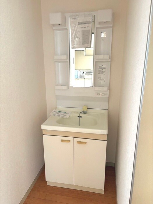 物件内観写真12　(洗面)