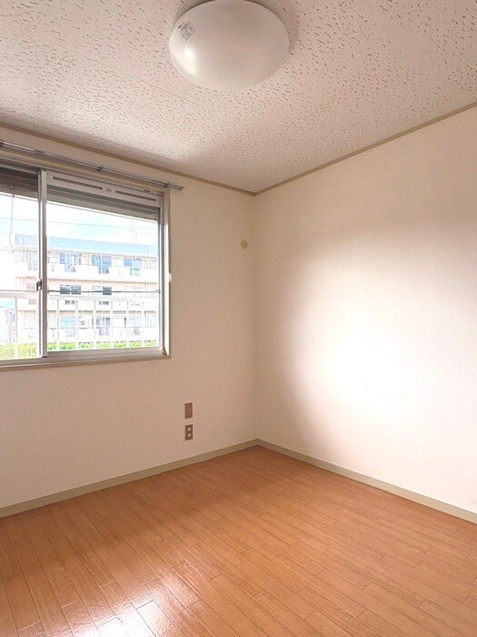 物件内観写真15　(居室)