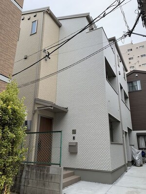 Ｆｉｒｓｔ　Ｂｅｌｌ外観写真