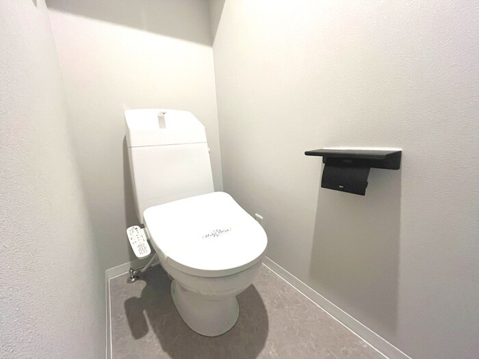 物件内観写真12　(トイレ)