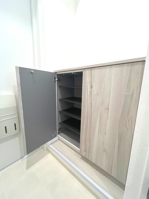 物件内観写真15　(靴箱)