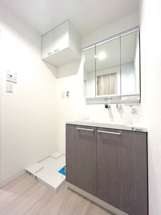 物件内観写真18　(洗濯機置場)