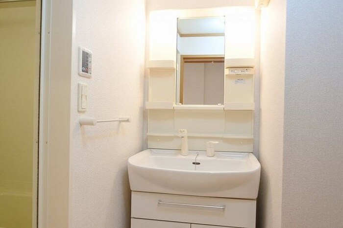 物件内観写真7　(洗面)