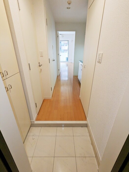 物件内観写真17　(玄関)