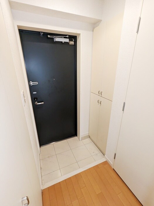 物件内観写真18　(玄関)