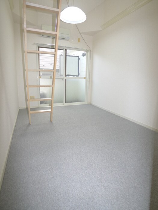 物件内観写真5　(居室)