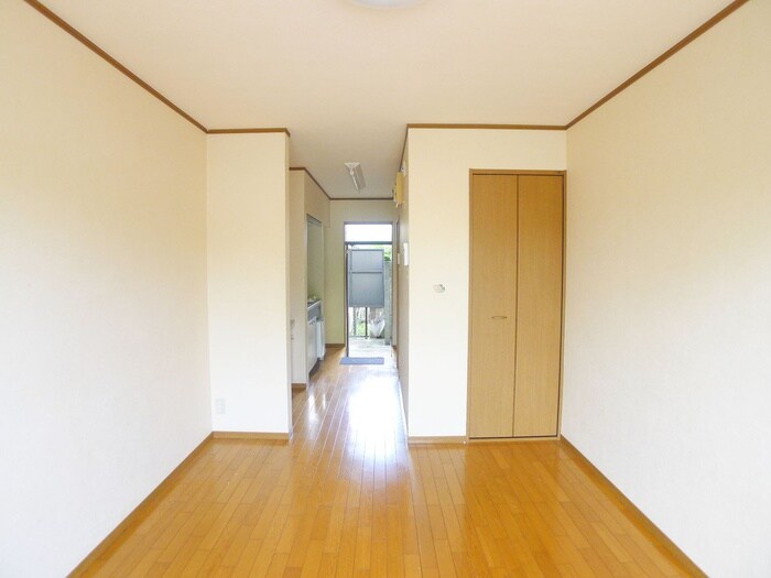 物件内観写真6　(居室)