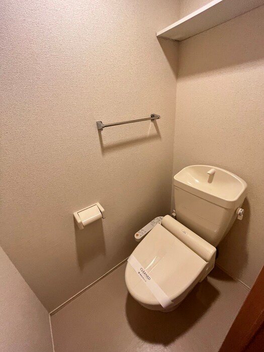 物件内観写真9　(トイレ)