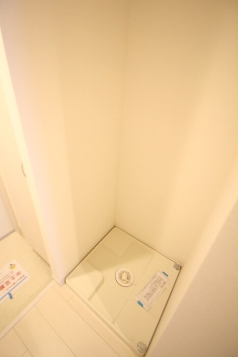 物件内観写真9　(洗濯機置場)