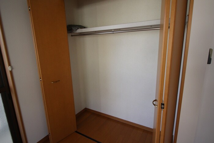 物件内観写真10　(収納)