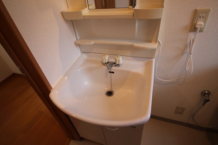 物件内観写真12　(洗面)