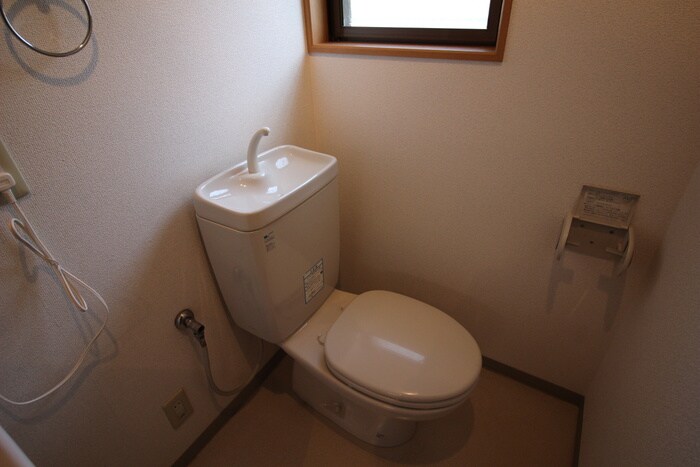 物件内観写真14　(トイレ)