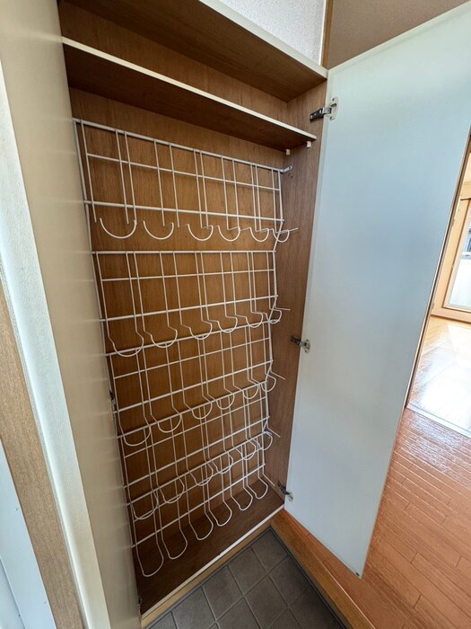 物件内観写真18　(靴箱)