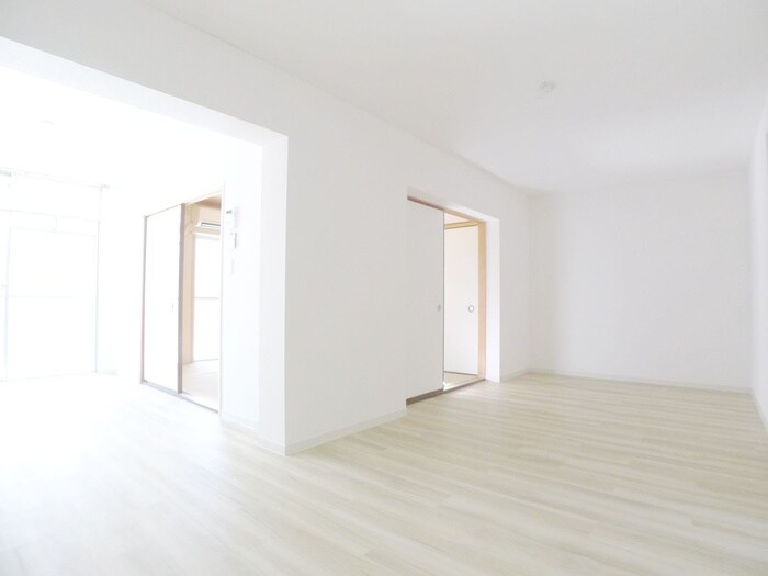 物件内観写真9　(居室)