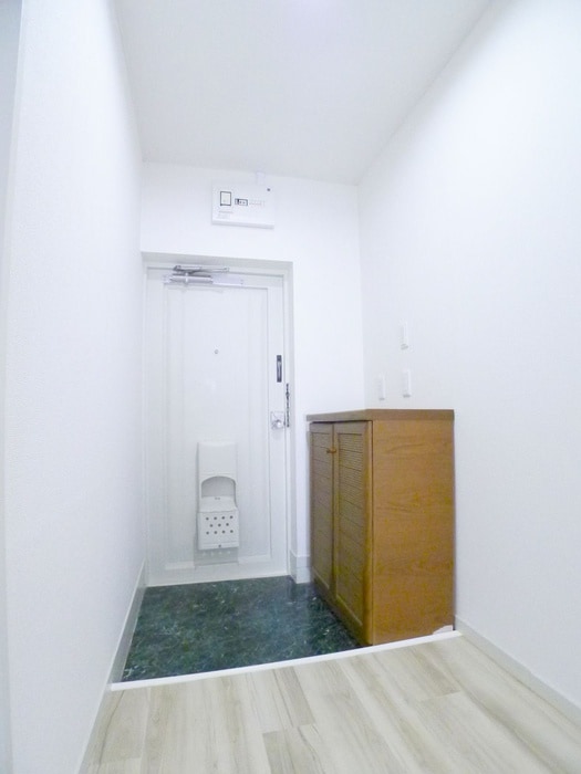 物件内観写真21　(玄関)