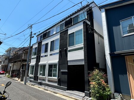 THE ROOMS中野本町外観写真