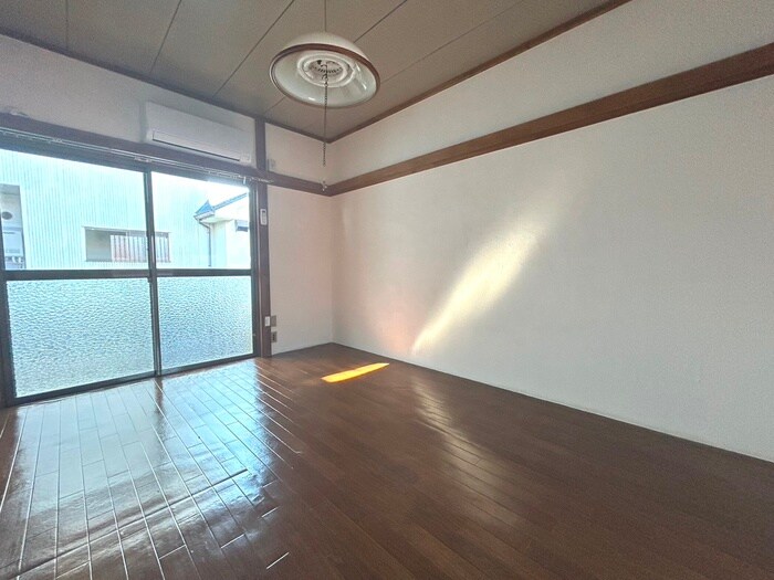 物件内観写真8　(居室)