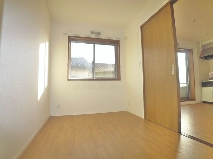 物件内観写真17　(居室)