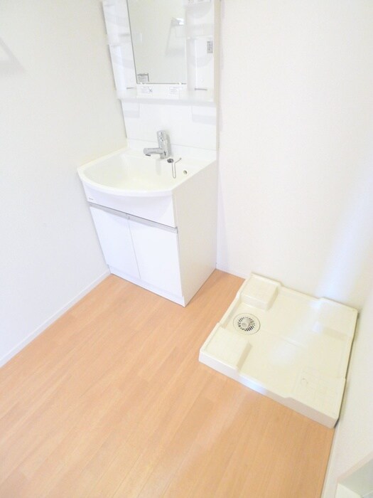 物件内観写真20　(洗濯機置場)