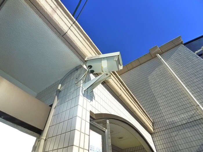 物件外観写真4　(エントランス部分)